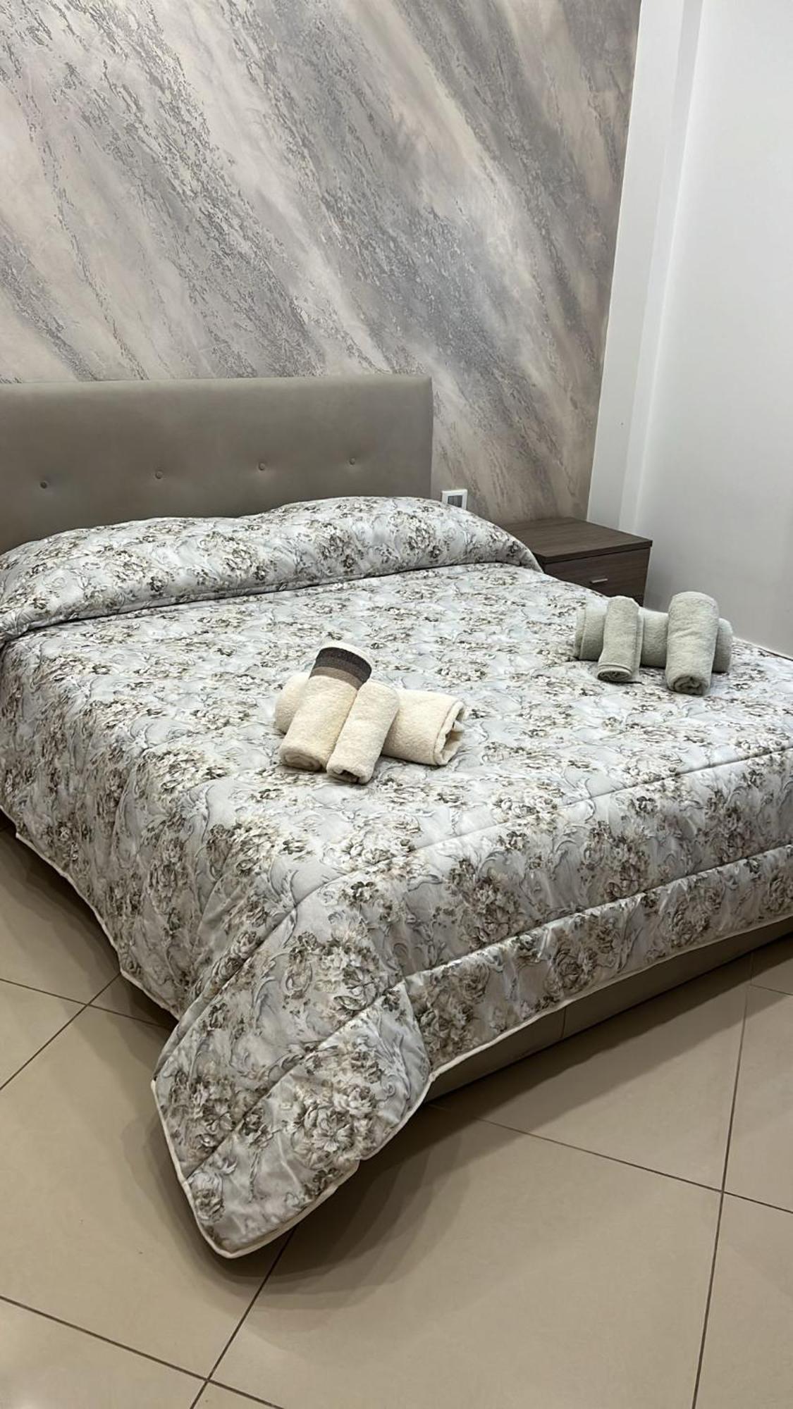 Casa Vacanza Helios Leonforte Zewnętrze zdjęcie