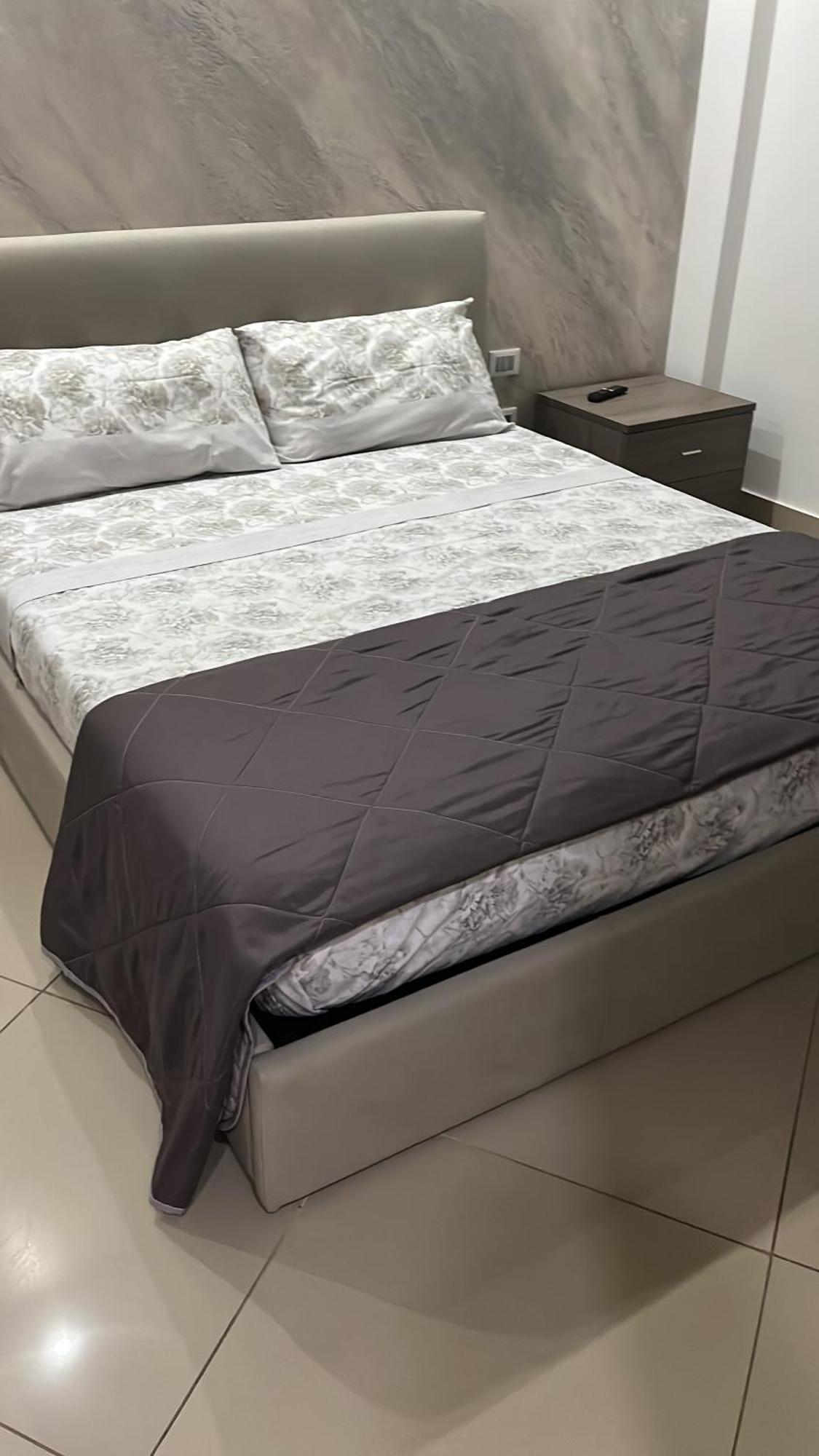 Casa Vacanza Helios Leonforte Zewnętrze zdjęcie